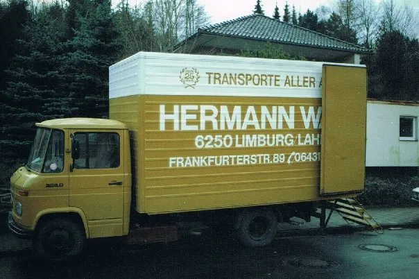 lkw-gelb